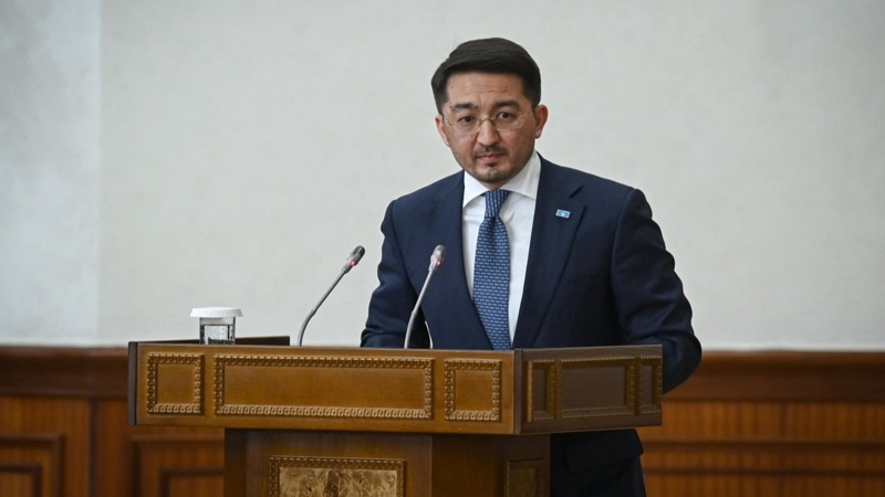 Жаслан Мәдиев 