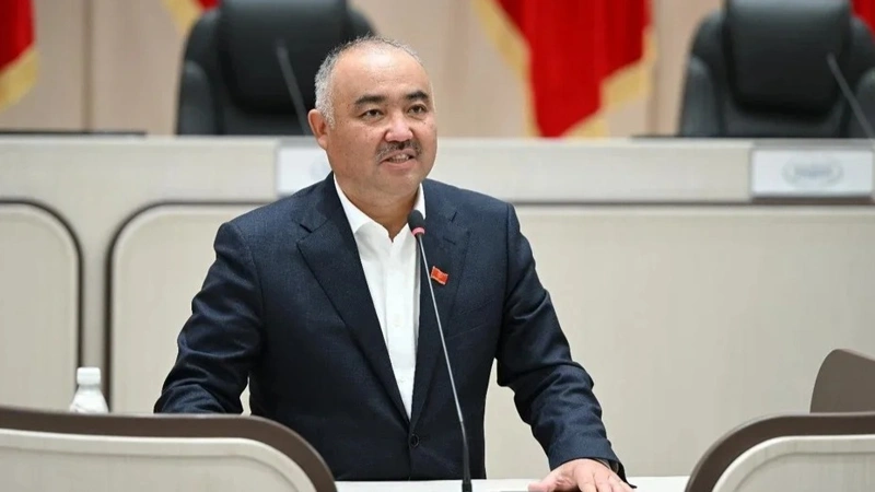 吉尔吉斯斯坦议长宣布辞职