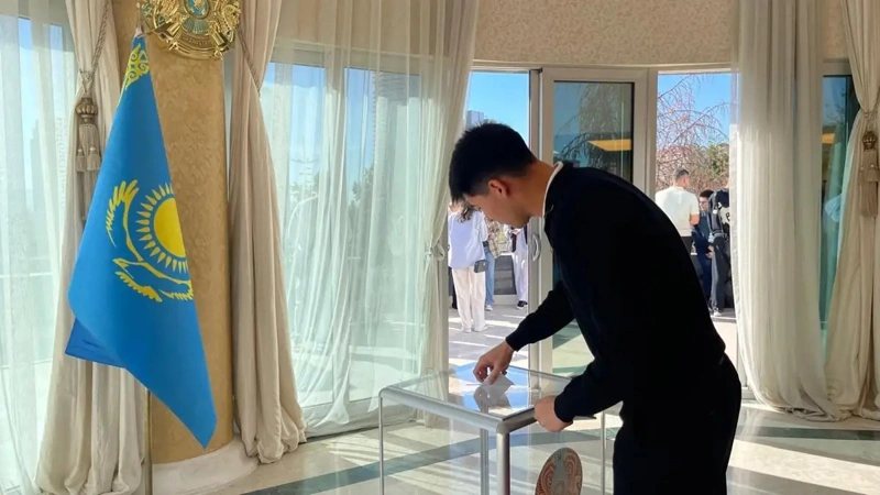 Up to 12 million people to vote in Kazakh constitutional referendum 