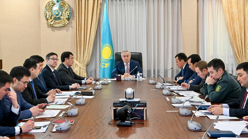 Kazakhstan seeks to align border checkpoints’ operating hours with China to tackle rising cargo traffic 