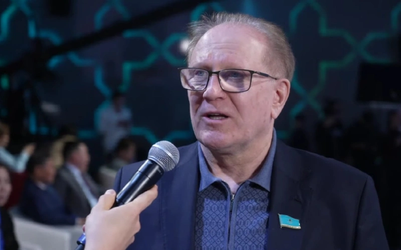 Беспилотные авто и особая валютная система: что предусмотрено в законе о статусе Алатау