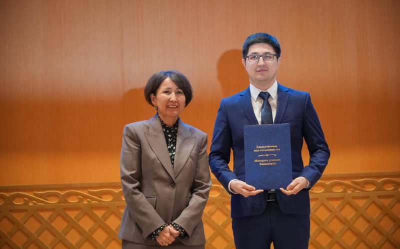 14 молодых казахстанских ученых получили квартиры