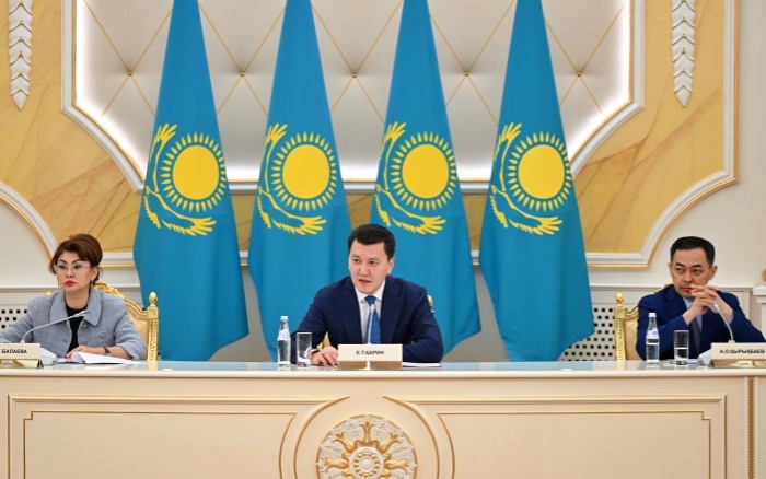 Госсоветник РК рассказал о значении проекта новой Конституции Госсоветник РК рассказал о значении проекта новой Конституции