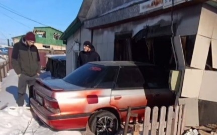 Petropavlda eki kólik jeke turǵyn úıge soqtyǵysty Petropavlda eki kólik jeke turǵyn úıge soqtyǵysty