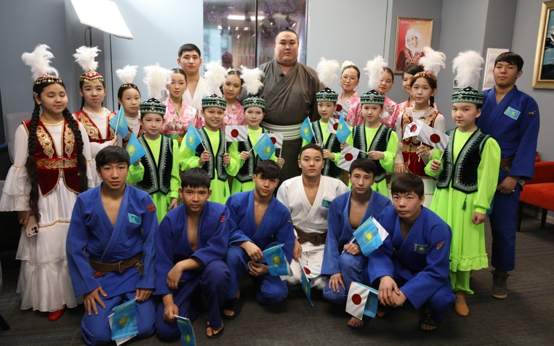 Титулованный сумоист Ерсин Балтагул заявил о планах открыть школу сумо в Казахстане Титулованный сумоист Ерсин Балтагул заявил о планах открыть школу сумо в Казахстане