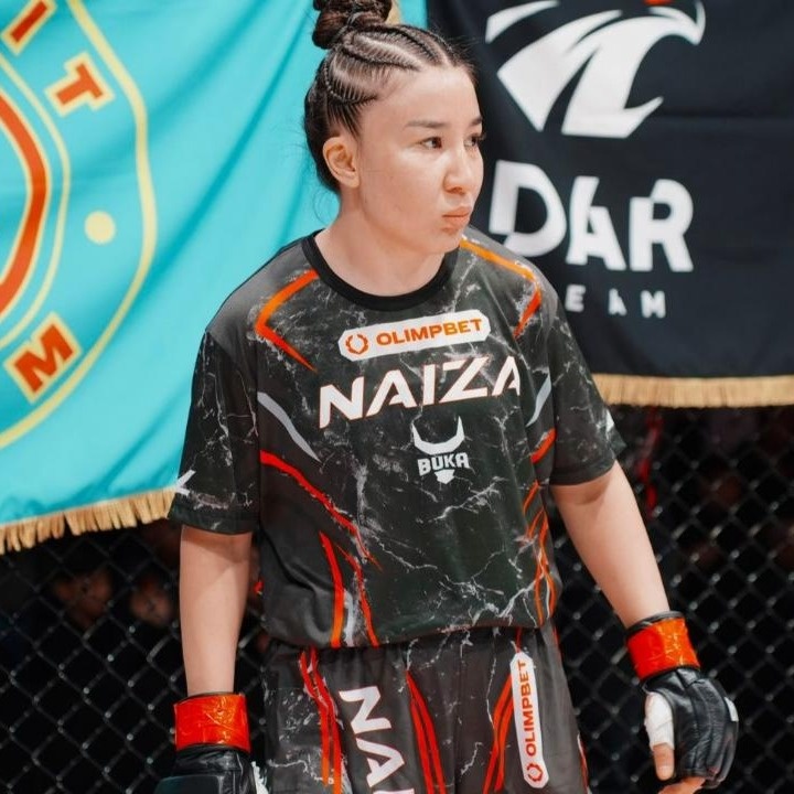 Naiza 81综合格斗锦标赛:哈国选手阿依格丽姆速胜中国选手古丽萨依然 Naiza 81综合格斗锦标赛:哈国选手阿依格丽姆速胜中国选手古丽萨依然