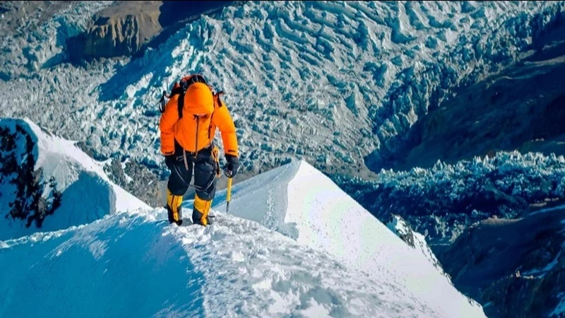 Everest stanet nedostýpen dlıa neprofessıonalnyh alpınıstov