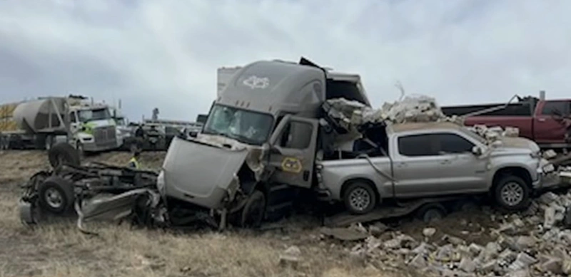 4 killed, over dozen injured in 30-vehicle crash in U.S. Colorado
