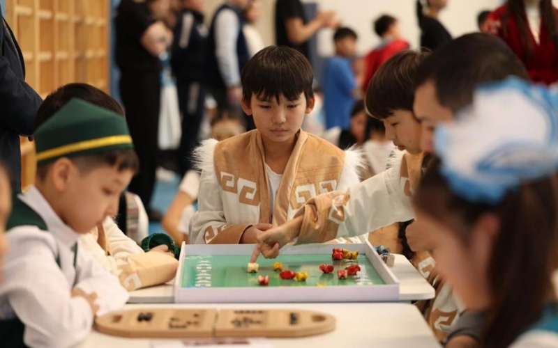 哈土两国教育部联办 突厥世界儿童游戏节在阿斯塔纳落幕