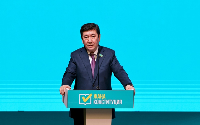 О семейных ценностях в проекте новой Конституции поговорили члены Коалиции с туркестанцами О семейных ценностях в проекте новой Конституции поговорили члены Коалиции с туркестанцами