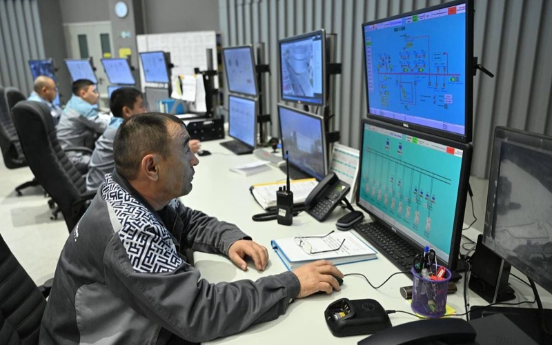 Работники крупного нефтеперерабатывающего завода КМГ поддержали проект новой Конституции