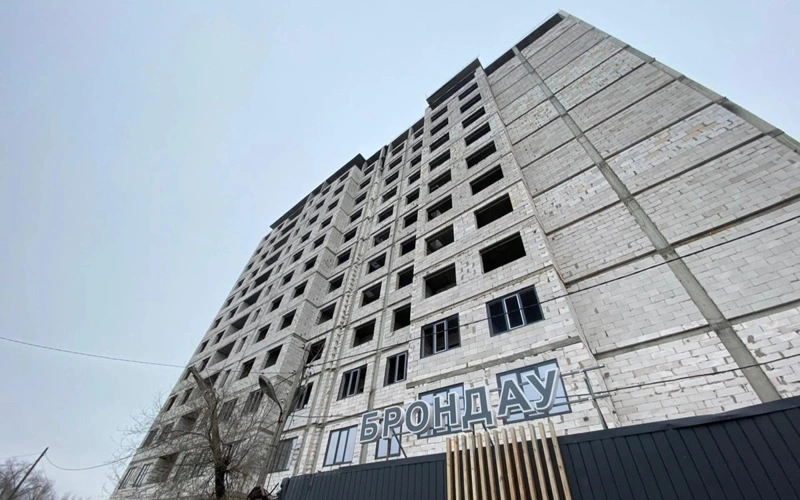 Более 150 дольщиков в Атырау не могут получить свои квартиры