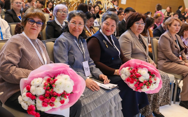 Гидтер мен экскурсия жетекшілерінің II елордалық форумы өтті