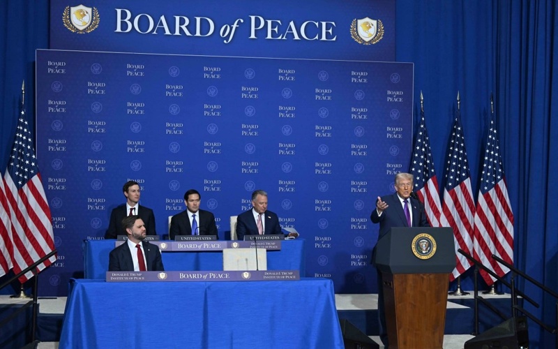 Напомним, Глава государства Касым-Жомарт Токаев по приглашению президента США Дональда Трампа прибыл с рабочим визитом в Вашингтон. В рамках визита Глава государства проведет ряд встреч с лидерами зарубежных стран, а также официальными лицами США. Напомним, Глава государства Касым-Жомарт Токаев по приглашению президента США Дональда Трампа прибыл с рабочим визитом в Вашингтон. В рамках визита Глава государства проведет ряд встреч с лидерами зарубежных стран, а также официальными лицами США.