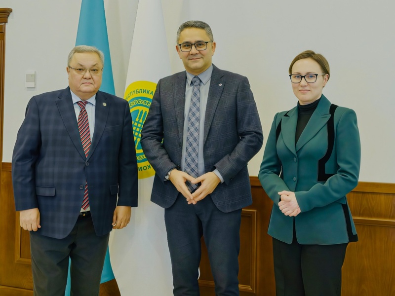 Central Referendum Commission meets with OSCE/ODIHR Mission