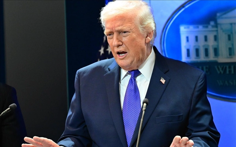 Trump pledges new 10% duties after Supreme Court strikes down tariffs