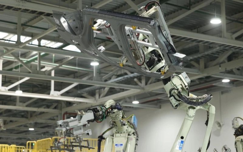 Qostanaı oblysynda 145 ónerkásiptik robot engizildi