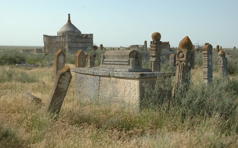 Сийсем ота қабристони