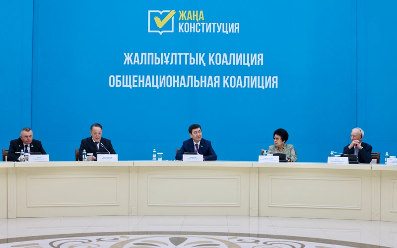 Проект Народной Конституции отвечает запросам трудовых коллективов — Коалиция