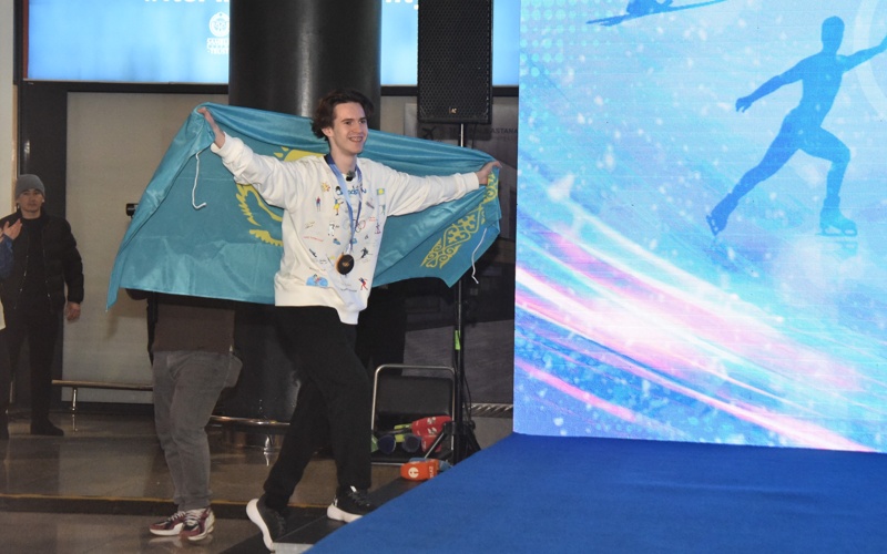 Михаил Шайдоров прилетел в Астану Михаил Шайдоров прилетел в Астану