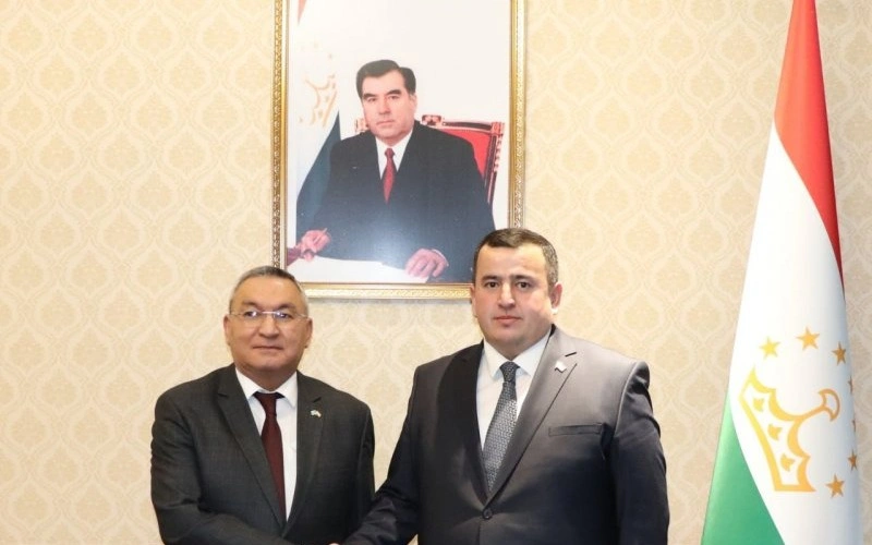 Tajikistan, Kazakhstan Discuss Expanding Economic and Trade Cooperation