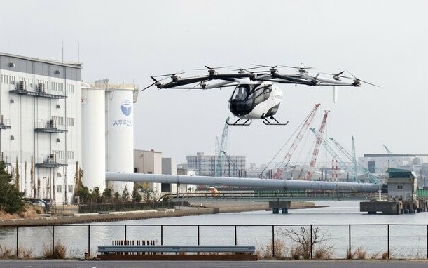 Японский стартап впервые испытал «летающий автомобиль» в Токио Японский стартап впервые испытал «летающий автомобиль» в Токио