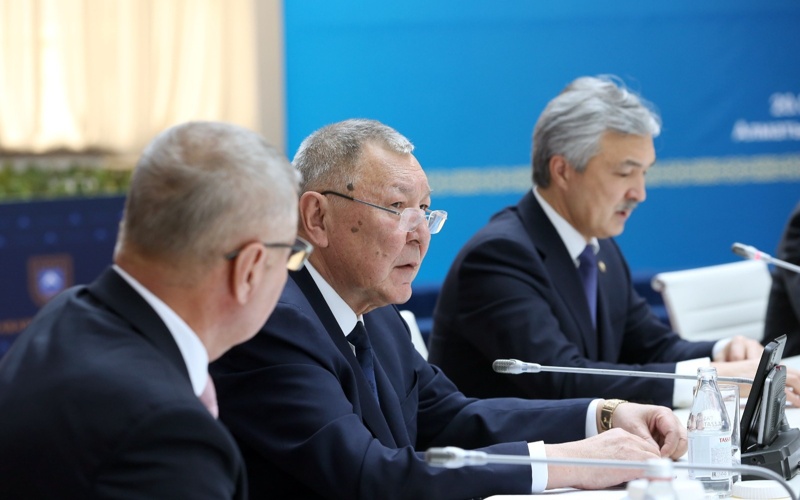 Преподаватели и студенты крупнейшего вуза РК выразили поддержку референдуму