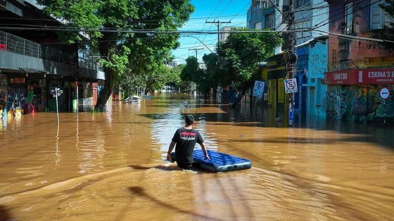Brazılııada tolassyz jaýǵan jańbyr saldarynan 22 adam qaza tapty