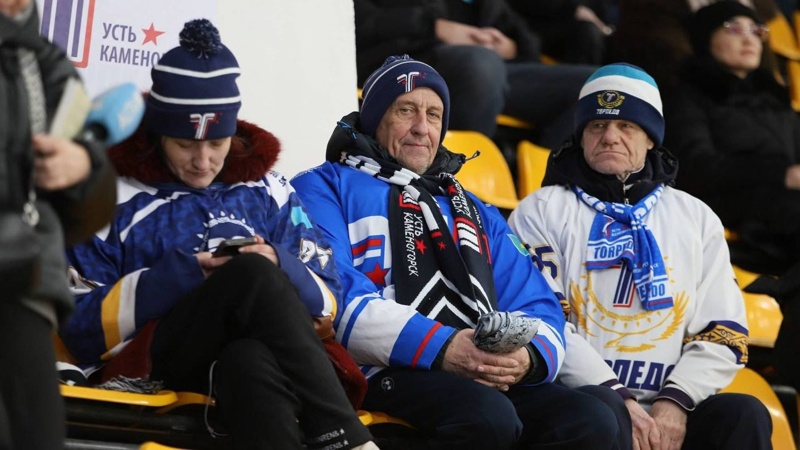 Чемпионке XXV Сурдлимпийских игр аким ВКО вручил сертификат от квартиры