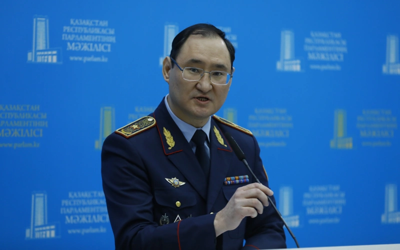 Санжар Әділов