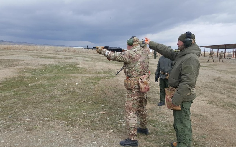 Құрлық әскерінде сержанттардың жауынгерлік және басқару даярлығы күшейтілді