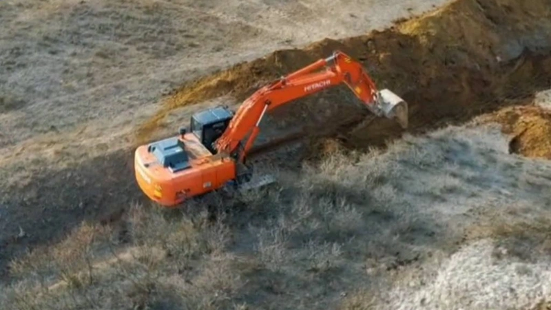 Jambyl oblysynda 40 jyl boıy tazartylmaǵan kanal qalpyna keltirilip jatyr