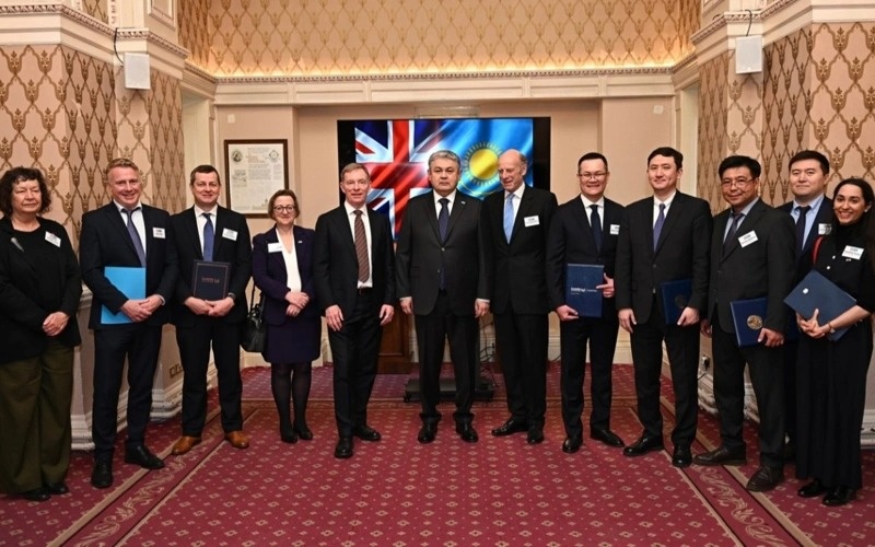 учрашув учрашув