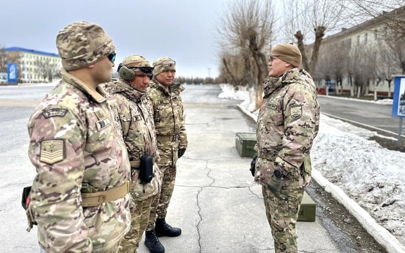 Құрлық әскерінде сержанттардың жауынгерлік және басқару даярлығы күшейтілді