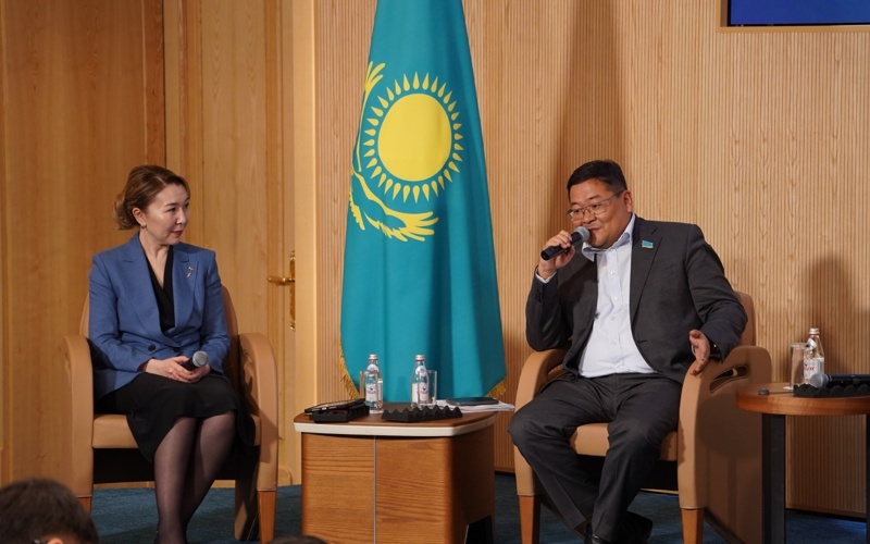 Экспертный клуб Архива Президента РК: как цифровизация и&nbsp;ИИ&nbsp;меняют хранителей национальной памяти