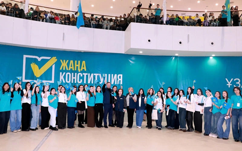 Более 12 тысяч человек собрались на масштабный концерт в Усть-Каменогорске
