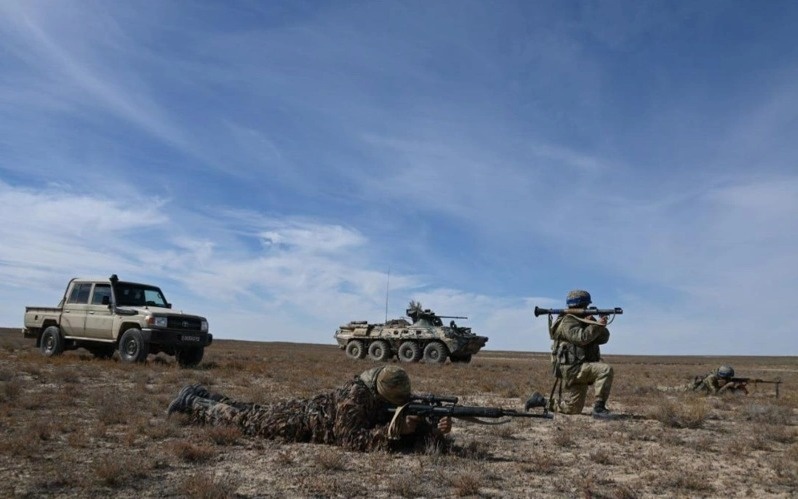 Kazakh military to revise combat training approaches