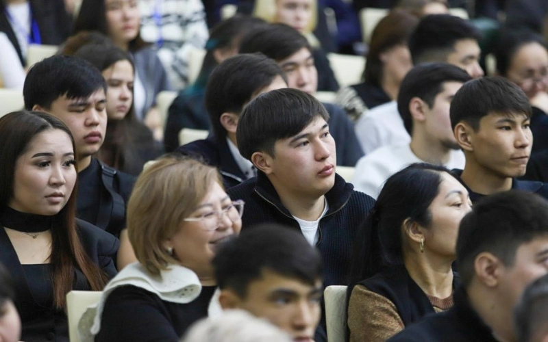 молодежь, студенты