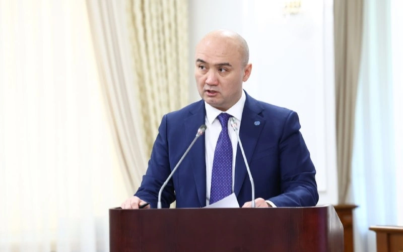  Darhan Imanashev 
