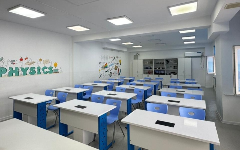 Почти 89 тысяч ученических мест созданы за счет средств, изъятых у коррупционеров школа