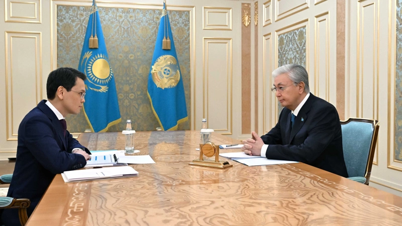 President Tokayev briefed on Kazakhtelecom’s key projects 