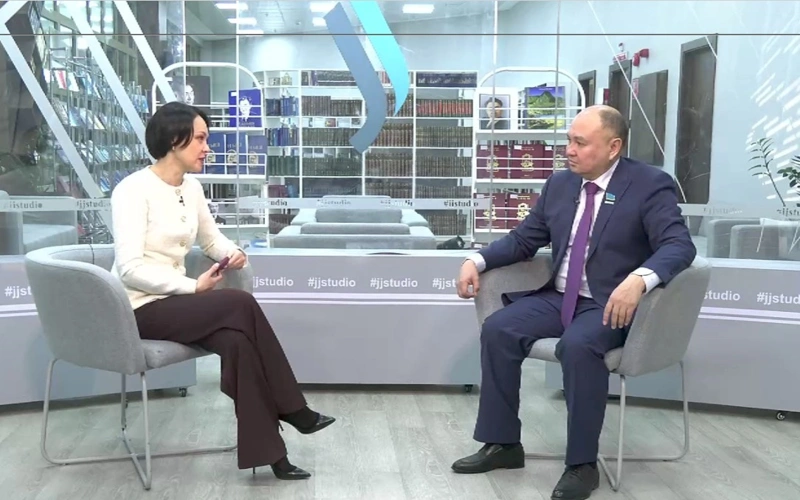 Новая Конституция усилит конкуренцию между партиями  - Ерлан Саиров