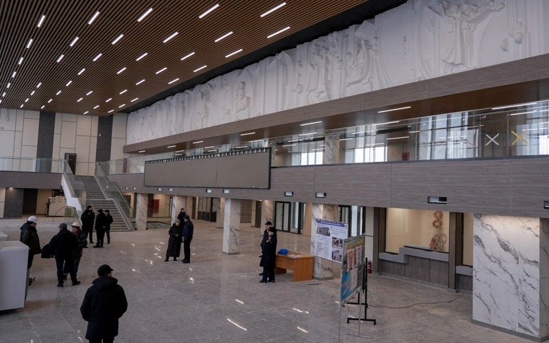 Kazakh PM inspects reconstruction of Kokshetau railway station