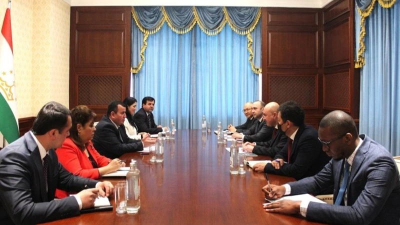 Tajikistan, Islamic Development Bank pledge to expand cooperation