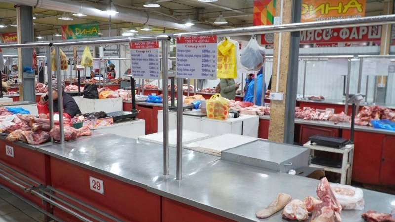 Atyraý bazarlarynda sıyr eti azaıdy