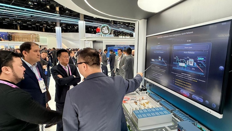 Kazakhstan signs cooperation memorandum with Huawei at Mobile World Congress in Barcelona