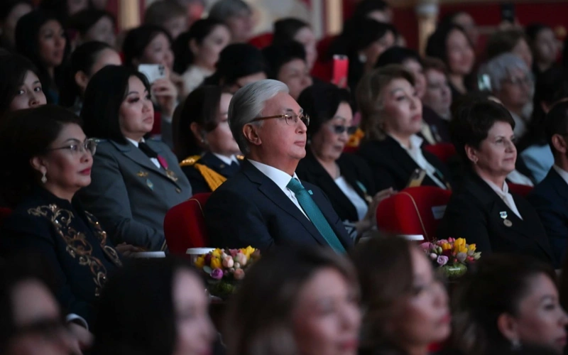 Kassym-Jomart Tokayev attends gala concert in Astana
