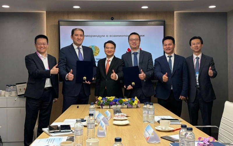 Kazakhstan signs cooperation memorandum with Huawei at Mobile World Congress in Barcelona
