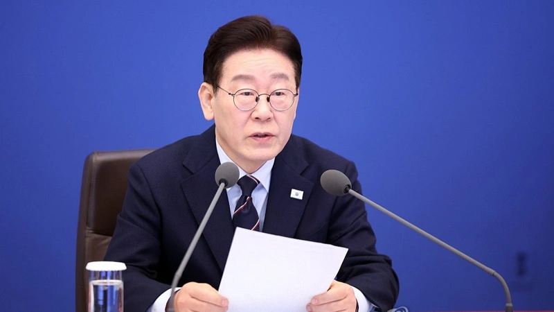 S. Korea's Lee to preside over emergency economic meeting on Middle East tensions
