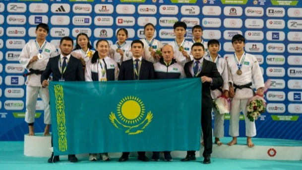 Dzıýdodan Qazaqstan jasóspirimder quramasy